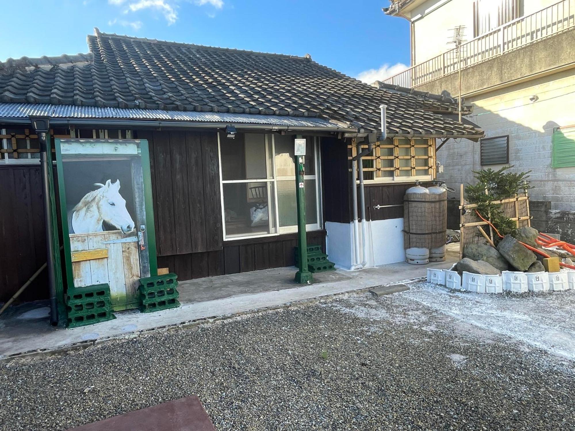 ライダーズハウス薩摩ヴィンテージインビーチフロント Minamiosumi المظهر الخارجي الصورة